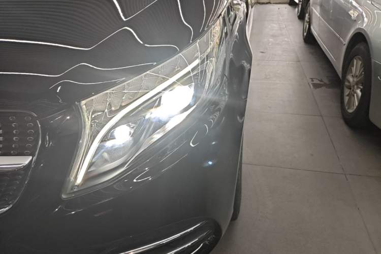 Used Mercedes-Benz V-Class 2021 V 260 L Long-wheelbase Luxury Edition Left Front Headlight