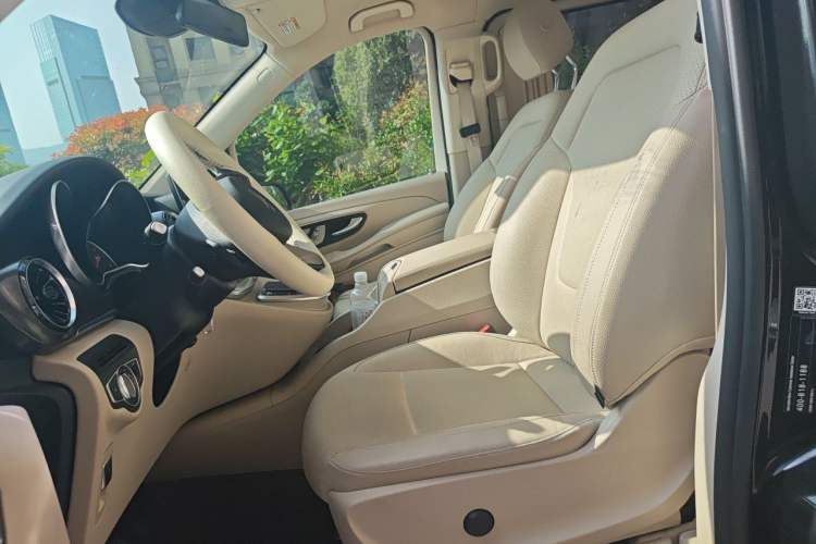 Used Mercedes-Benz V-Class 2021 V 260 Avantgarde Edition Left Front Seat