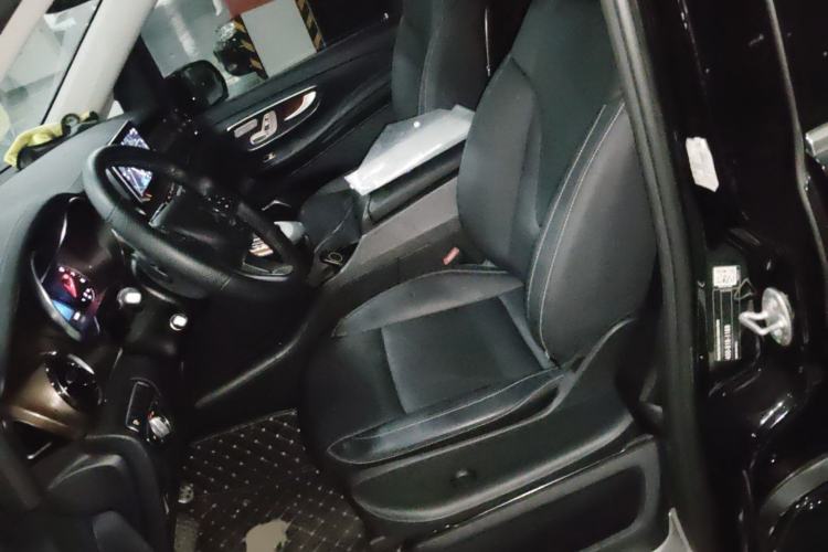 Used Mercedes-Benz V-Class 2021 V 260 Prestige Edition Left Front Seat