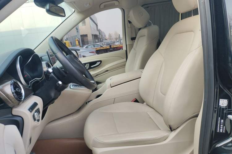 Used Mercedes-Benz V-Class 2021 V 260 Prestige Edition Left Front Seat