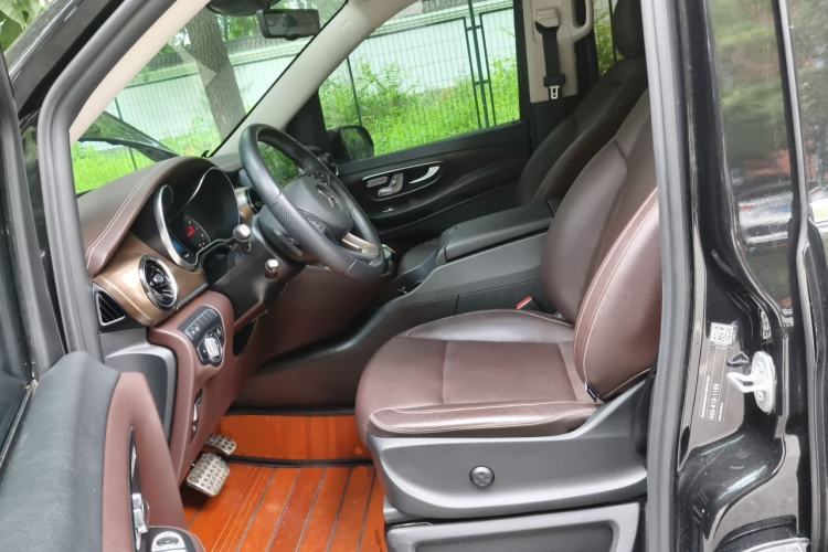 Used Mercedes-Benz V-Class 2021 V 260 L Long-wheelbase Luxury Edition Left Front Seat
