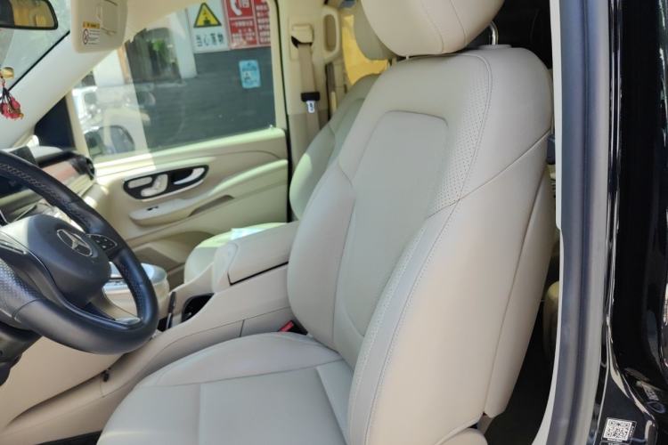 Used Mercedes-Benz V-Class 2021 V 260 Avantgarde Edition Left Front Seat