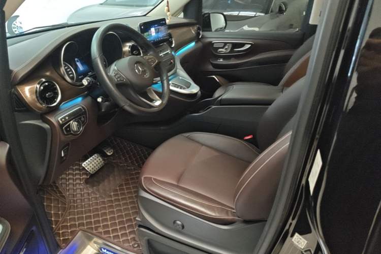 Used Mercedes-Benz V-Class 2021 V 260 L Long-wheelbase Luxury Edition Left Front Seat