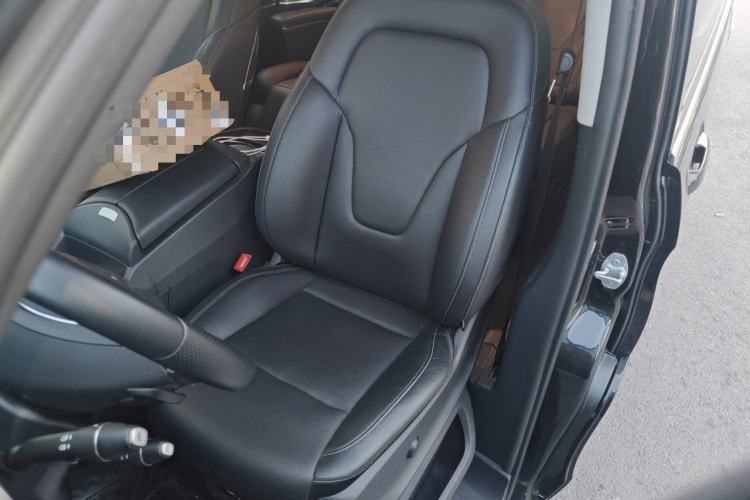 Used Mercedes-Benz V-Class 2021 V 260 Prestige Edition Left Front Seat