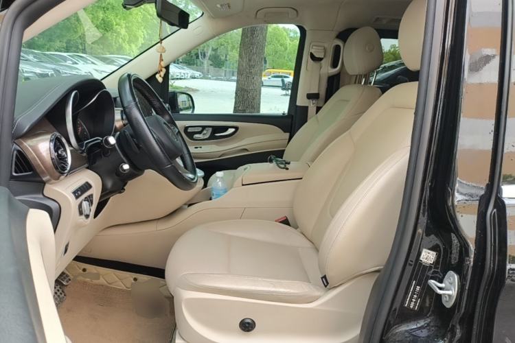 Used Mercedes-Benz V-Class 2021 V 260 L Long-wheelbase Luxury Edition Left Front Seat