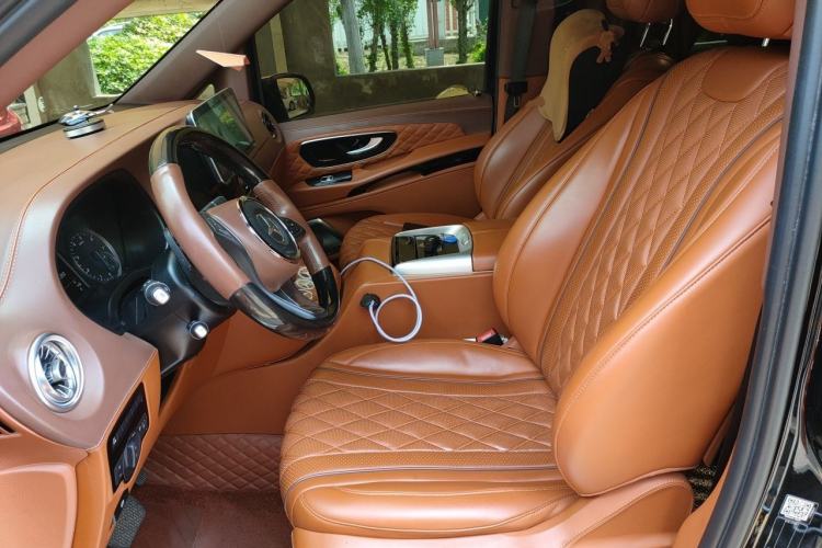 Used Mercedes-Benz V-Class 2021 V 260 Avantgarde Edition Left Front Seat