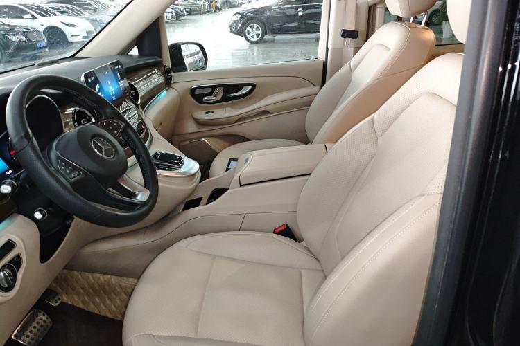 Used Mercedes-Benz V-Class 2021 V 260 L Long-wheelbase Luxury Edition Left Front Seat