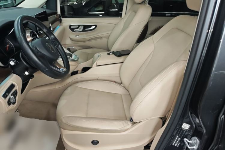 Used Mercedes-Benz V-Class 2021 V 260 L Long-wheelbase Luxury Edition Left Front Seat
