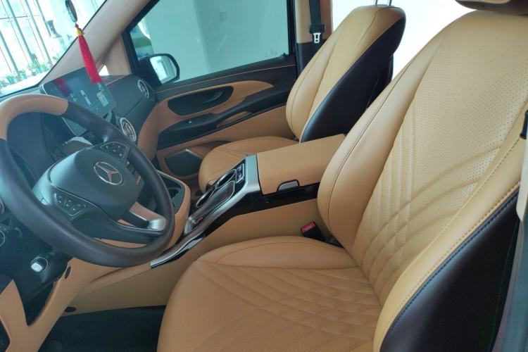 Used Mercedes-Benz V-Class 2021 V 260 L Long Wheelbase Prestige Edition Left Front Seat