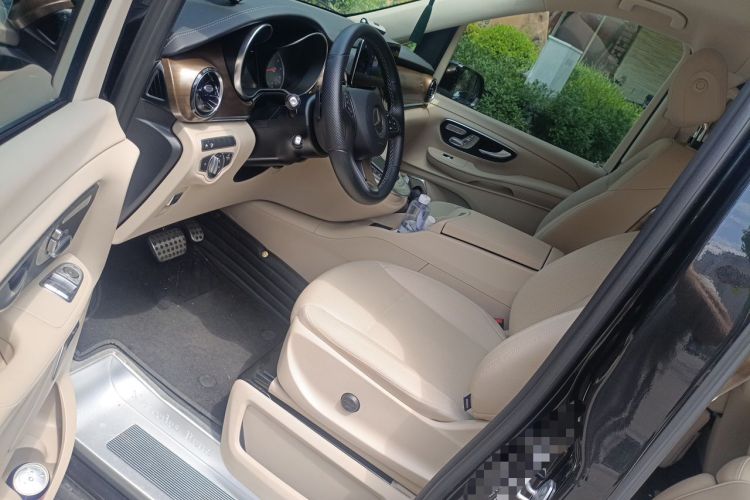 Used Mercedes-Benz V-Class 2021 V 260 L Long Wheelbase Prestige Edition Left Front Seat