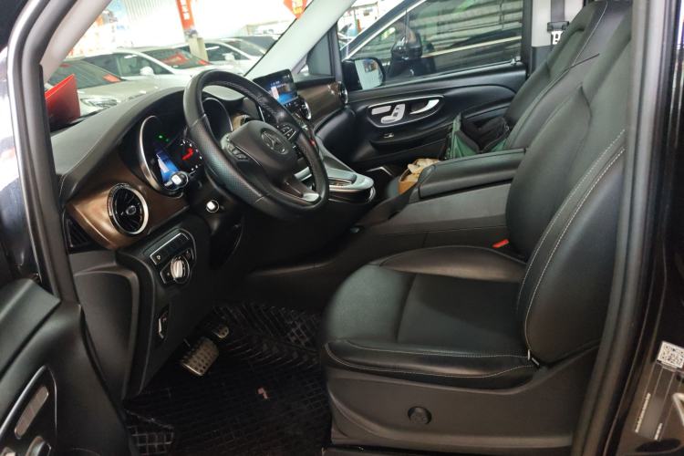 Used Mercedes-Benz V-Class 2021 V 260 Prestige Edition Left Front Seat