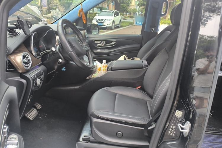 Used Mercedes-Benz V-Class 2021 V 260 L Long Wheelbase Prestige Edition Left Front Seat