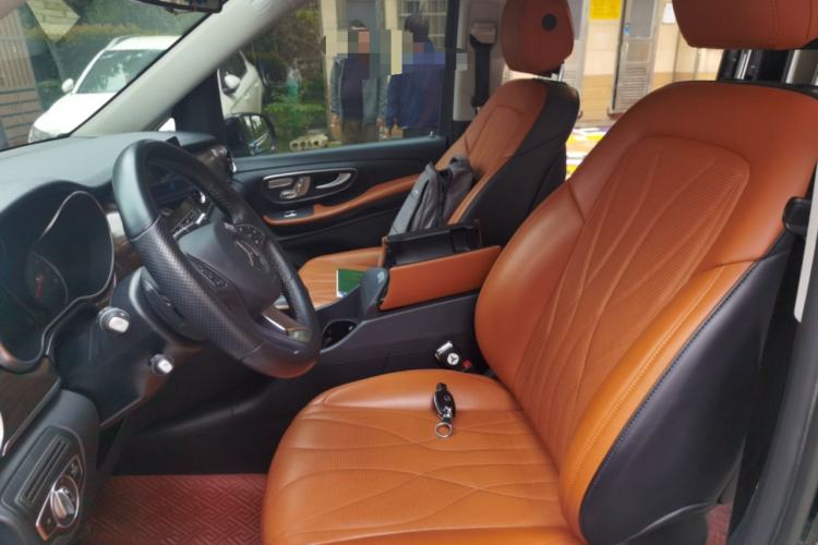 Used Mercedes-Benz V-Class 2021 V 260 Avantgarde Edition Left Front Seat