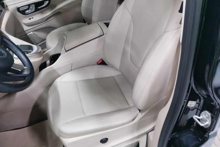 Used Mercedes-Benz V-Class 2021 V 260 L Long Wheelbase Prestige Edition Left Front Seat