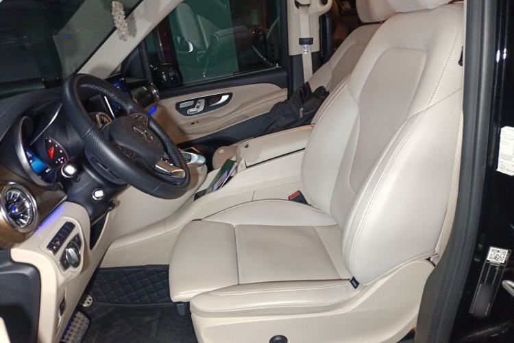 Used Mercedes-Benz V-Class 2021 V 260 L Long-wheelbase Luxury Edition Left Front Seat