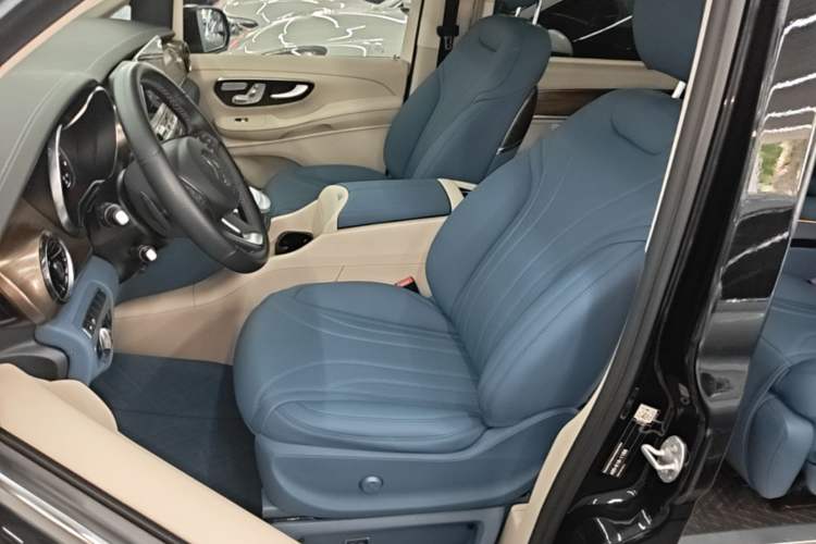 Used Mercedes-Benz V-Class 2021 V 260 L Long-wheelbase Luxury Edition Left Front Seat