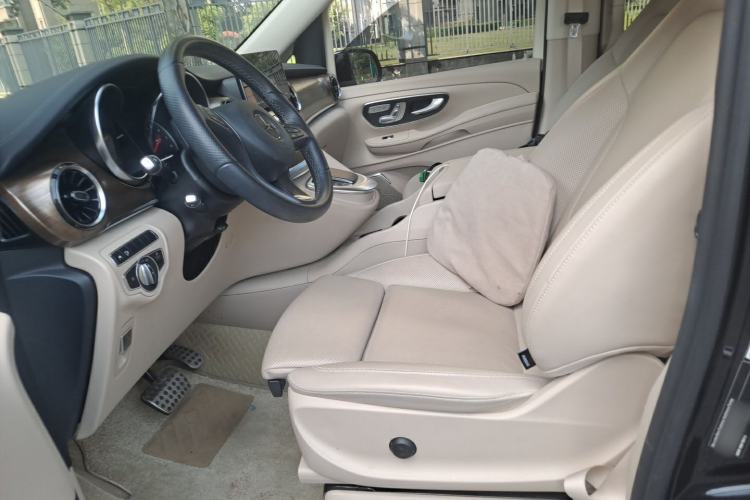 Used Mercedes-Benz V-Class 2021 V 260 L Long-wheelbase Luxury Edition Left Front Seat