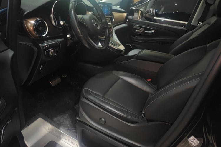 Used Mercedes-Benz V-Class 2021 V 260 L Long-wheelbase Luxury Edition Left Front Seat