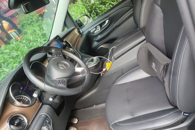 Used Mercedes-Benz V-Class 2021 V 260 Prestige Edition Left Front Seat