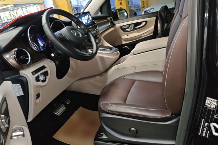 Used Mercedes-Benz V-Class 2021 V 260 Prestige Edition Left Front Seat