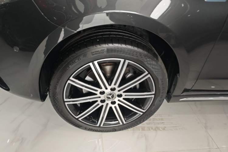 Used Mercedes-Benz V-Class 2021 V 260 L Long-wheelbase Luxury Edition Left Front Wheel Hub