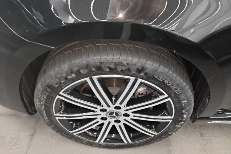 Used Mercedes-Benz V-Class 2021 V 260 L Long-wheelbase Luxury Edition Left Front Wheel Hub