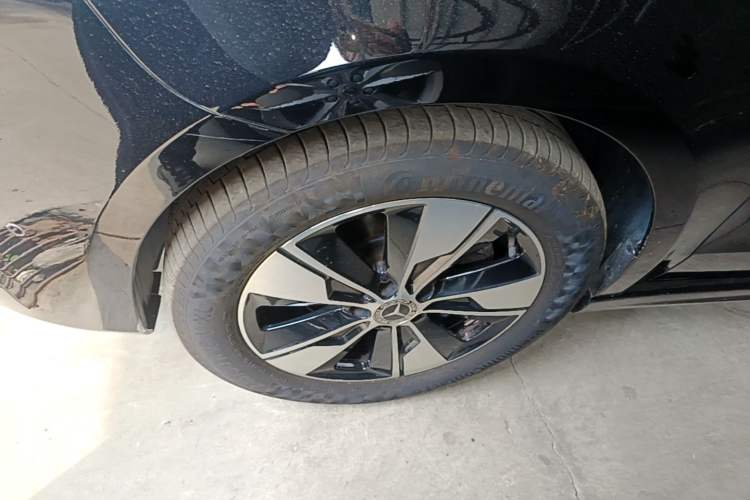 Used Mercedes-Benz V-Class 2021 V 260 L Long Wheelbase Prestige Edition Left Front Wheel Hub