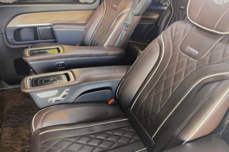 Used Mercedes-Benz V-Class 2021 V 260 Avantgarde Edition Left Rear Seat