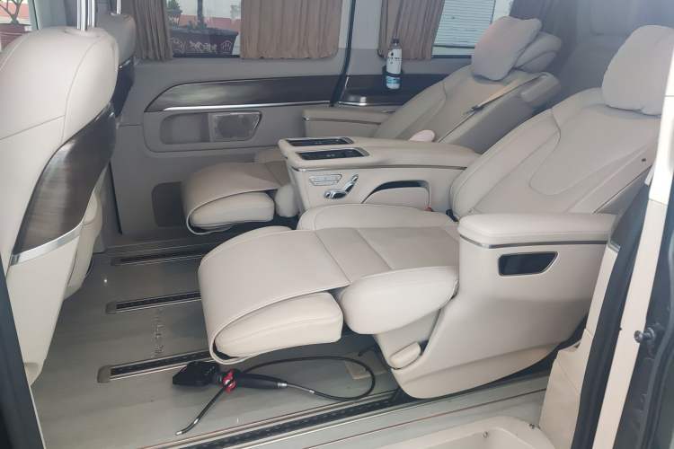 Used Mercedes-Benz V-Class 2021 V 260 L Long Wheelbase Prestige Edition Left Rear Seat