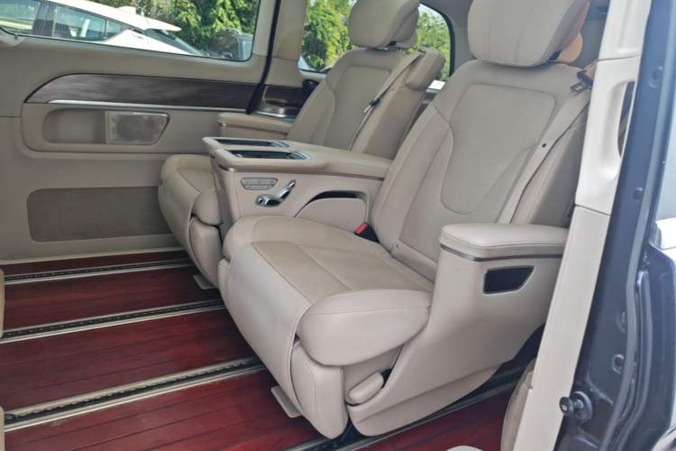 Used Mercedes-Benz V-Class 2021 V 260 Prestige Edition Left Rear Seat