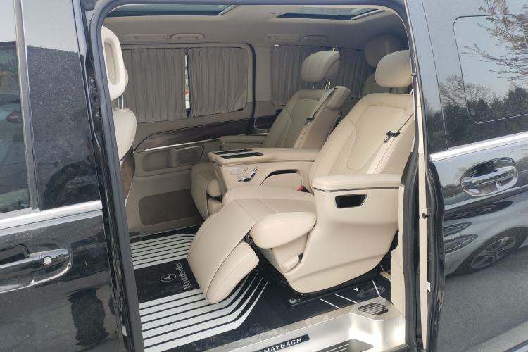 Used Mercedes-Benz V-Class 2021 V 260 Prestige Edition Left Rear Seat