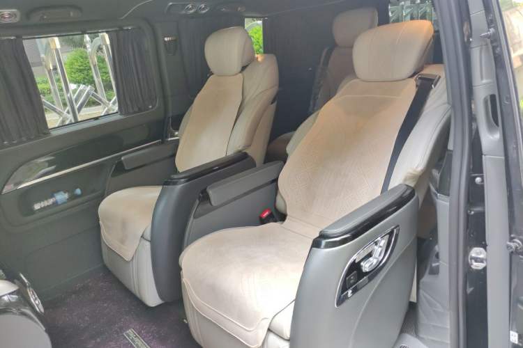 Used Mercedes-Benz V-Class 2021 V 260 L Long Wheelbase Prestige Edition Left Rear Seat