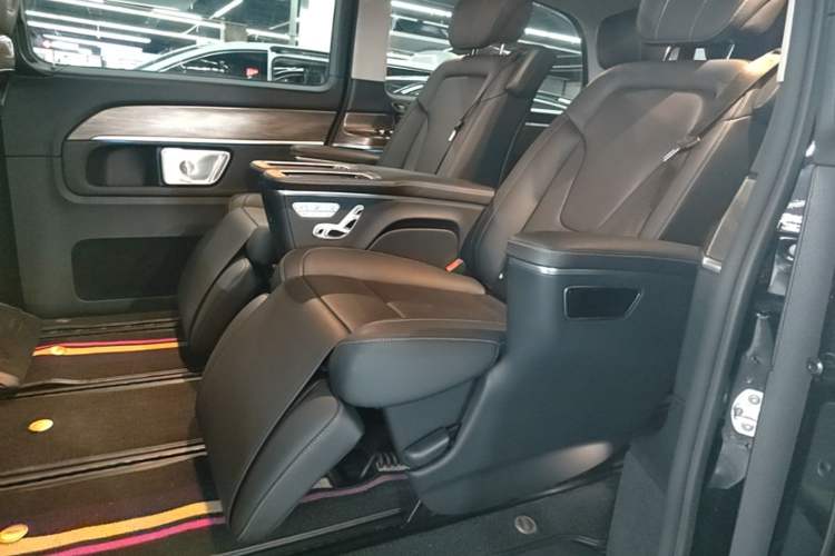 Used Mercedes-Benz V-Class 2021 V 260 Prestige Edition Left Rear Seat