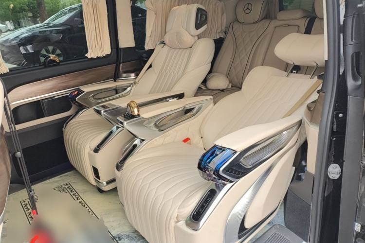Used Mercedes-Benz V-Class 2021 V 260 L Long-wheelbase Luxury Edition Left Rear Seat
