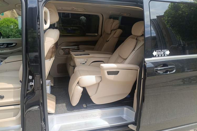 Used Mercedes-Benz V-Class 2021 V 260 L Long Wheelbase Prestige Edition Left Rear Seat