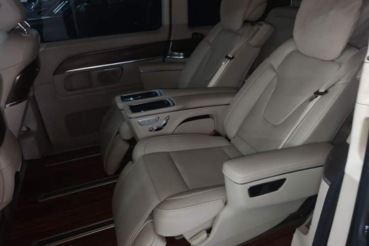 Used Mercedes-Benz V-Class 2021 V 260 Prestige Edition Left Rear Seat