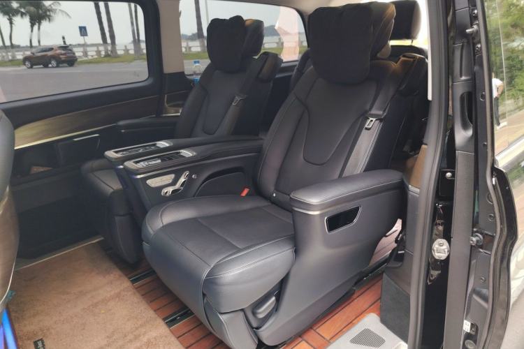 Used Mercedes-Benz V-Class 2021 V 260 L Long-wheelbase Luxury Edition Left Rear Seat