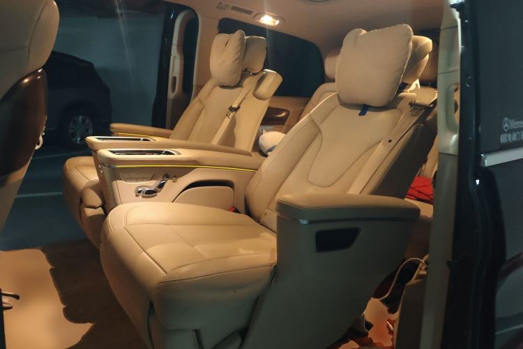 Used Mercedes-Benz V-Class 2021 V 260 Prestige Edition Left Rear Seat