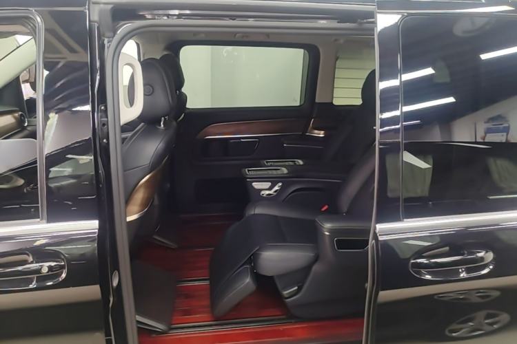 Used Mercedes-Benz V-Class 2021 V 260 Prestige Edition Left Rear Seat