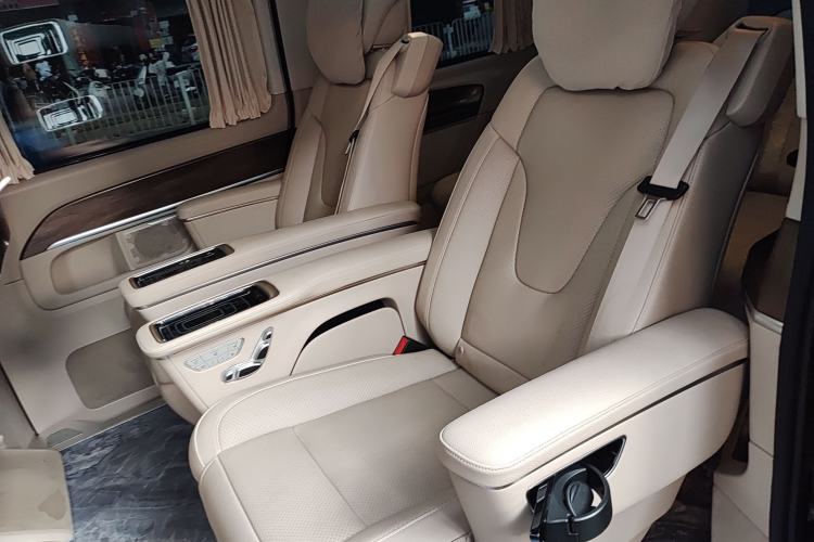 Used Mercedes-Benz V-Class 2021 V 260 Prestige Edition Left Rear Seat