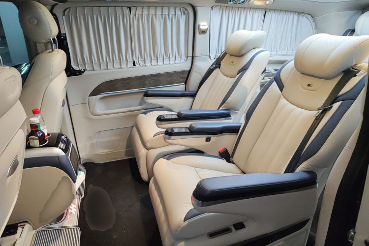 Used Mercedes-Benz V-Class 2021 V 260 L Long Wheelbase Prestige Edition Left Rear Seat
