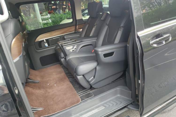 Used Mercedes-Benz V-Class 2021 V 260 Prestige Edition Left Rear Seat