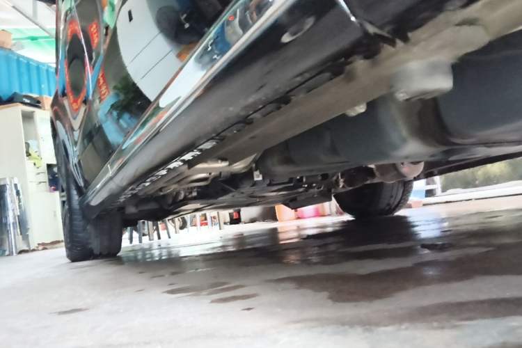Used Mercedes-Benz V-Class 2021 V 260 L Long-wheelbase Luxury Edition Left Side Sill