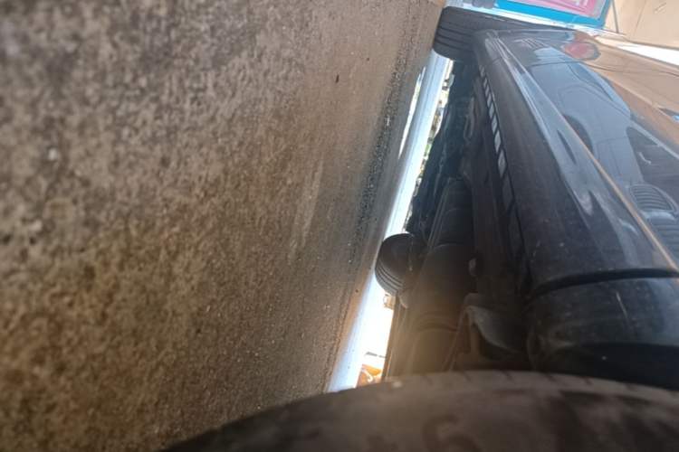 Used Mercedes-Benz V-Class 2021 V 260 Prestige Edition Left Side Sill