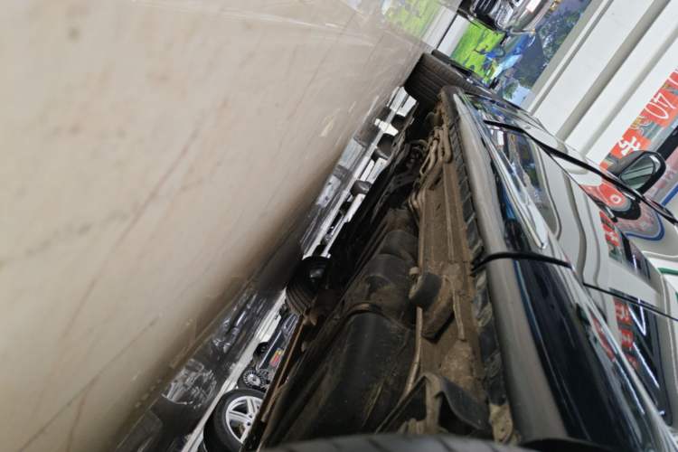 Used Mercedes-Benz V-Class 2021 V 260 L Long-wheelbase Luxury Edition Left Side Sill
