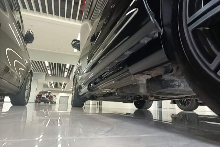 Used Mercedes-Benz V-Class 2021 V 260 L Long-wheelbase Luxury Edition Left Side Sill