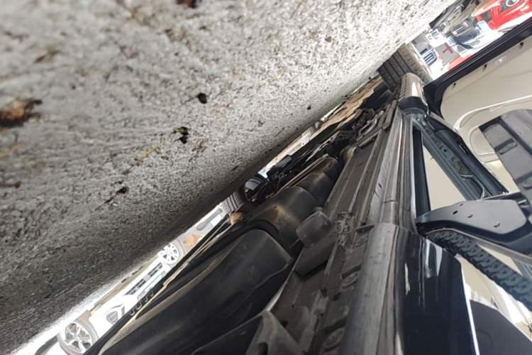 Used Mercedes-Benz V-Class 2021 V 260 L Long-wheelbase Luxury Edition Left Side Sill