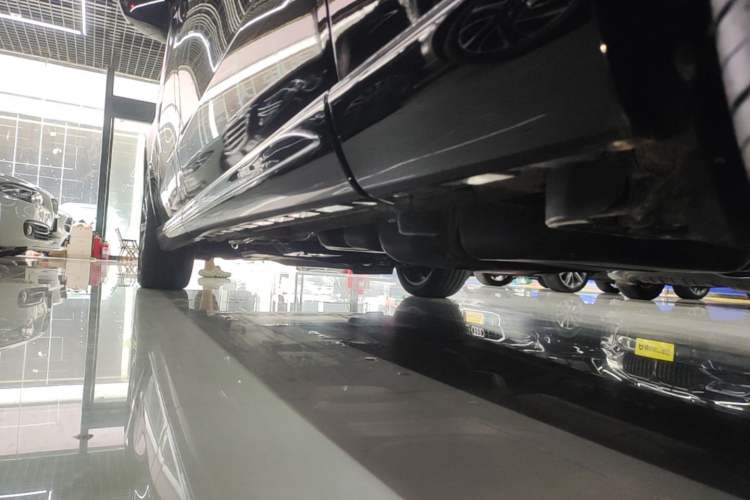 Used Mercedes-Benz V-Class 2021 V 260 L Long-wheelbase Luxury Edition Left Side Sill