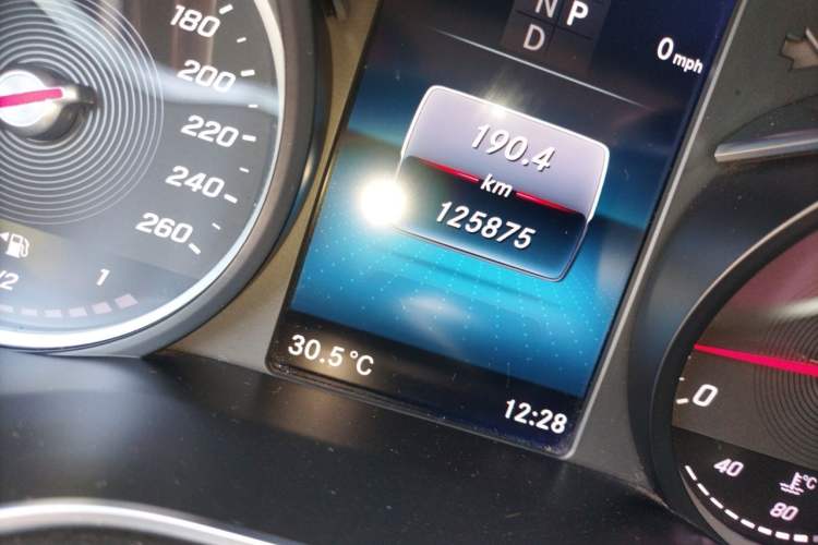 Used Mercedes-Benz V-Class 2021 V 260 L Long Wheelbase Prestige Edition Odometer Close Up