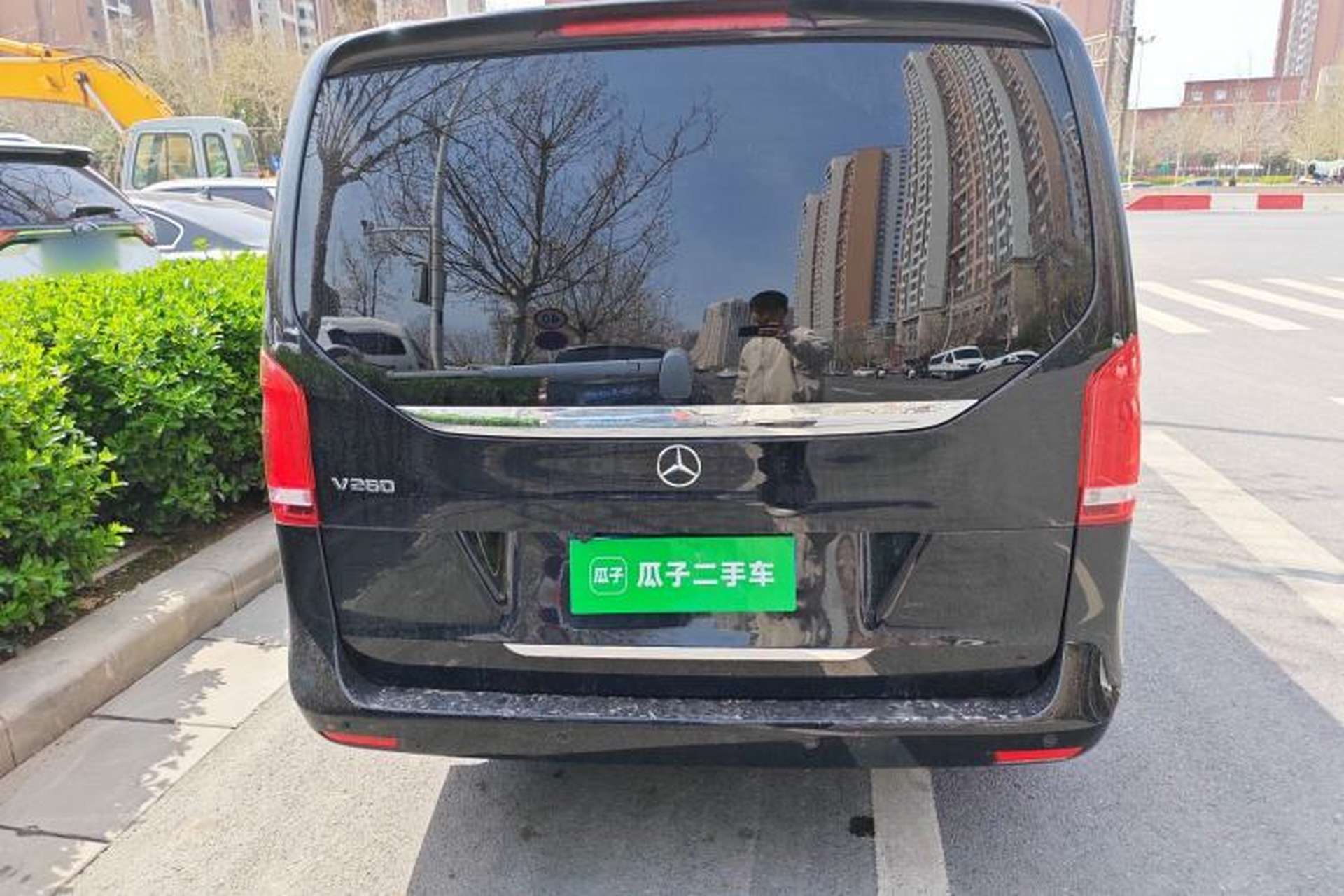 Used Mercedes-Benz V-Class 2021 V 260 Avantgarde Edition Rear